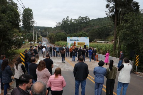 Prefeitura inaugura segundo trecho do asfalto rural de Barra Bonita