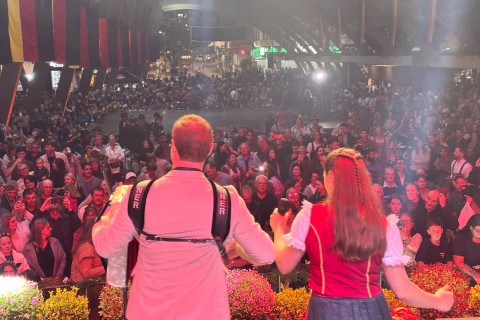 Concórdia celebra os 202 anos da imigração alemã com grande desfile cultural e festa na Rua Coberta