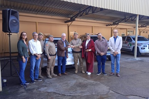 MANHÃ DE HOMENAGENS E ENTREGA DE VIATURA ELÉTRICA NO 20° BATALHÃO DA POLÍCIA MILITAR