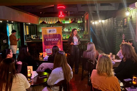 Happy Hour da CDL Mulher reúne empreendedoras para uma noite de conexões, inspiração e networking