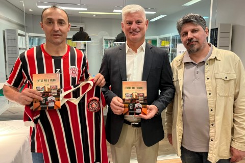 Jefferson Franke lança livro sobre a história do futebol de Concórdia e presta homenagem ao pai